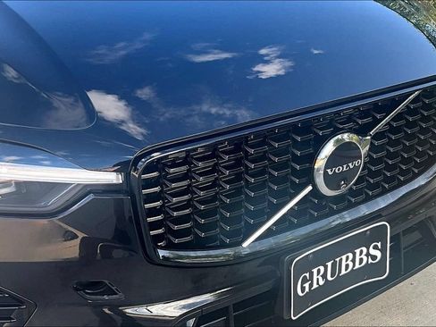 Used 2024 Volvo XC60 B5 Plus w/ Protection Package Premier AWD/4WD image 38