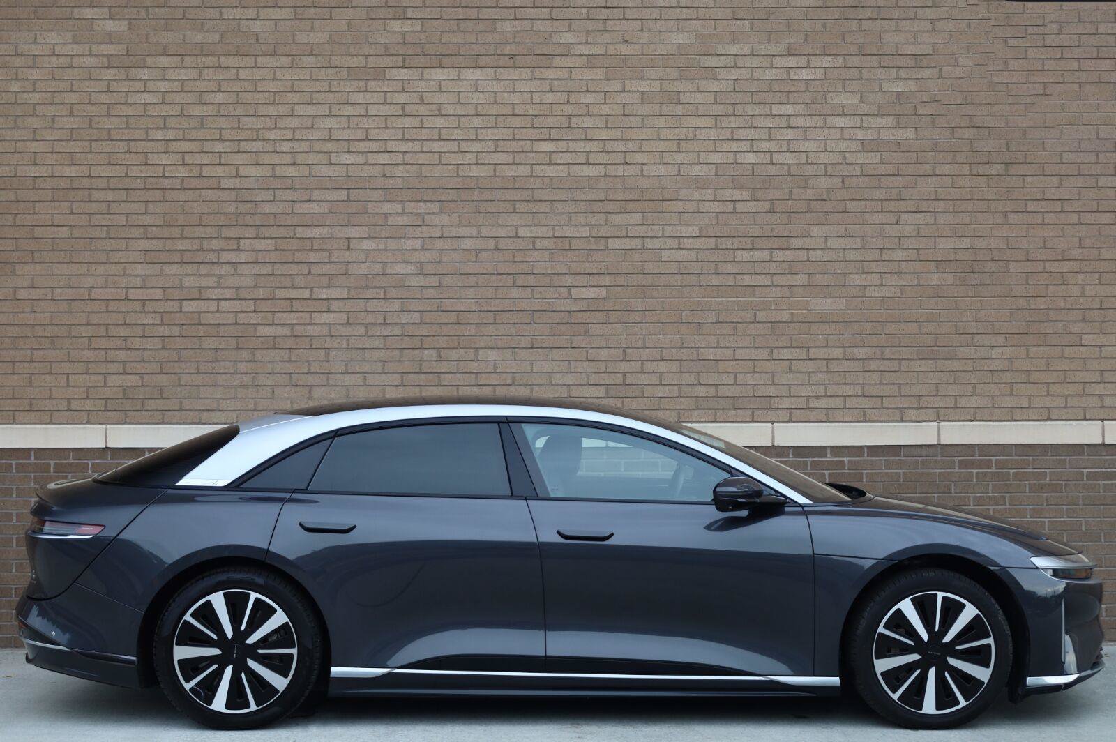 Used 2025 Lucid Air Touring AWD/4WD image 2