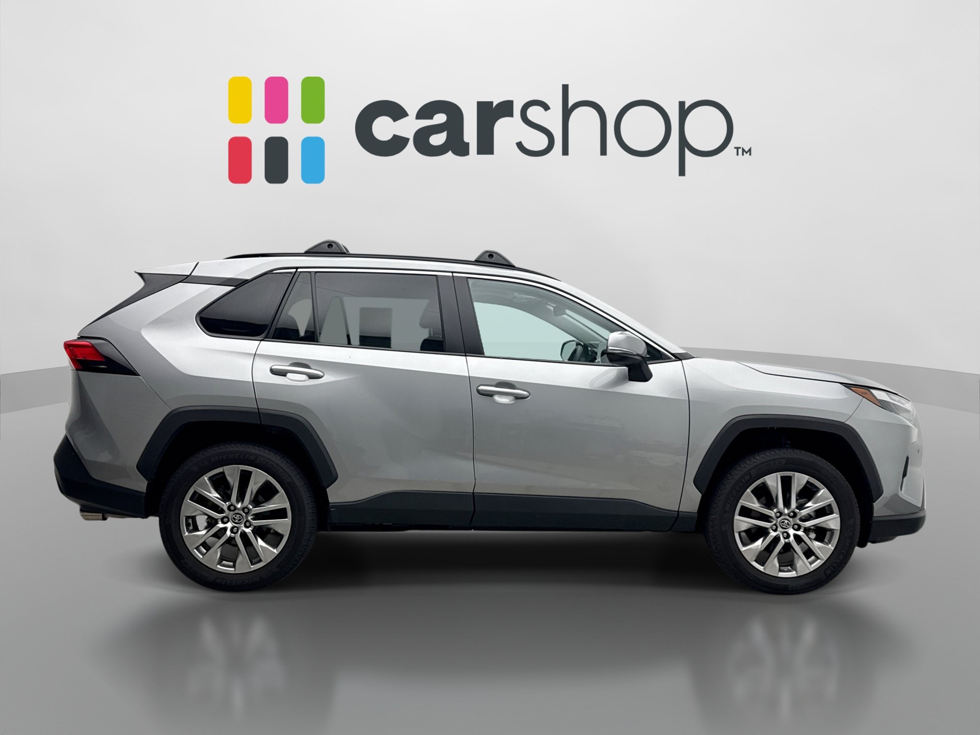 Used 2025 Toyota RAV4 XLE Premium w/ Weather Package AWD/4WD image 6