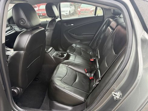 Used 2017 Chevrolet Volt LT w/ Comfort Package image 14