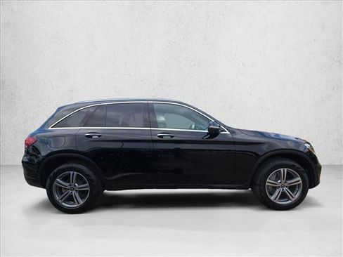 Used 2022 Mercedes-Benz GLC 300 4MATIC image 4