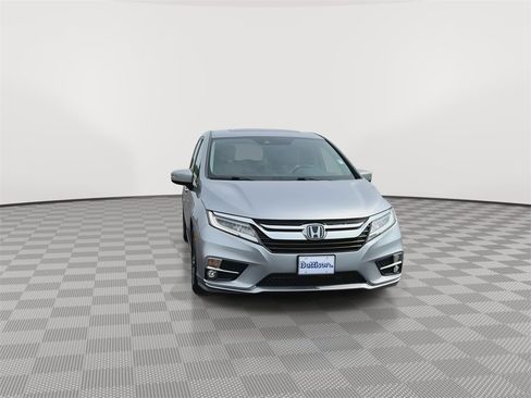 Used 2020 Honda Odyssey Touring image 3
