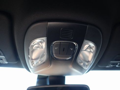 New 2026 Jeep Compass Latitude image 14