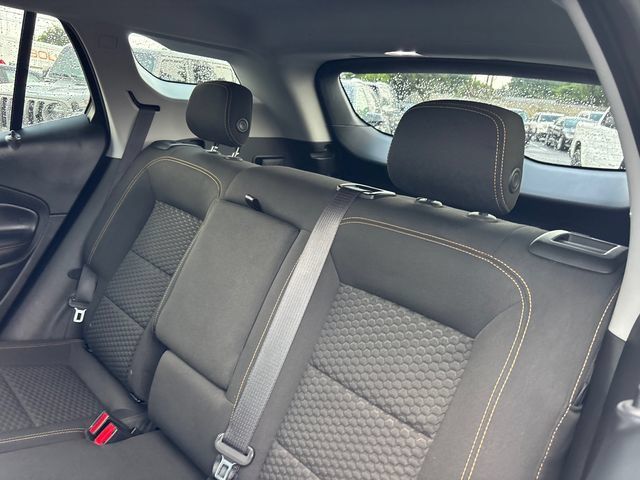 Used 2020 GMC Terrain SLE w/ Driver Convenience Package FWD image 8