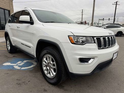 Used 2019 Jeep Grand Cherokee Laredo w/ Security & Convenience Group image 3