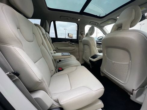 Used 2018 Volvo XC90 T5 Momentum w/ Convenience Package image 25