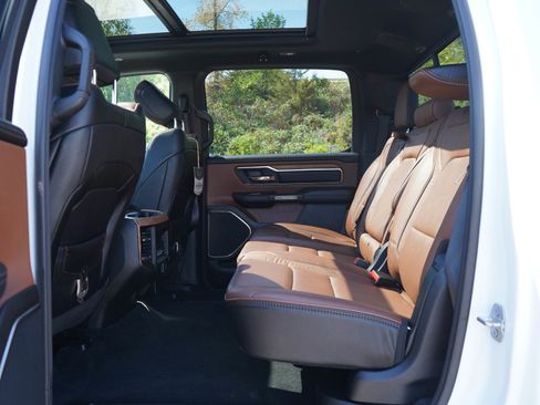Used 2021 RAM 1500 Limited AWD/4WD image 18