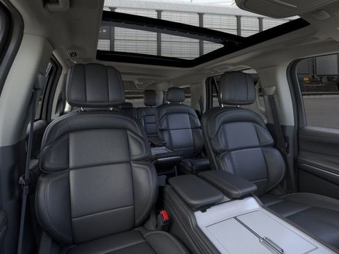 New 2026 Lincoln Navigator L Reserve image 32