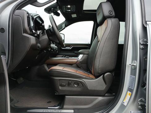 Certified 2025 Chevrolet Silverado 2500 High Country w/ High Country Premium Package image 20