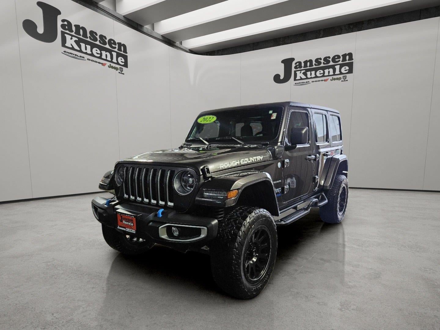 Used 2022 Jeep Wrangler Unlimited Sahara w/ Cold Weather Group AWD/4WD image 1