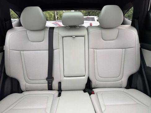 Used 2025 Hyundai Tucson Limited AWD/4WD image 29
