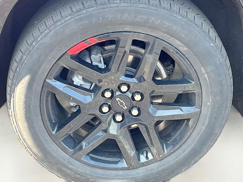 Used 2022 Chevrolet Traverse Premier w/ Redline Edition image 34