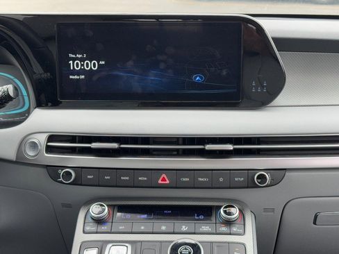 Used 2025 Hyundai Palisade SEL FWD image 16