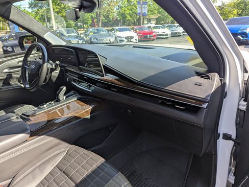 Used 2022 Cadillac Escalade ESV Sport Platinum image 37