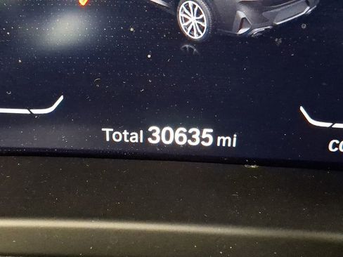 Used 2024 BMW X4 xDrive30i w/ Premium Package image 15