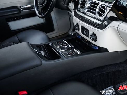 Used 2014 Rolls-Royce Ghost RWD image 82