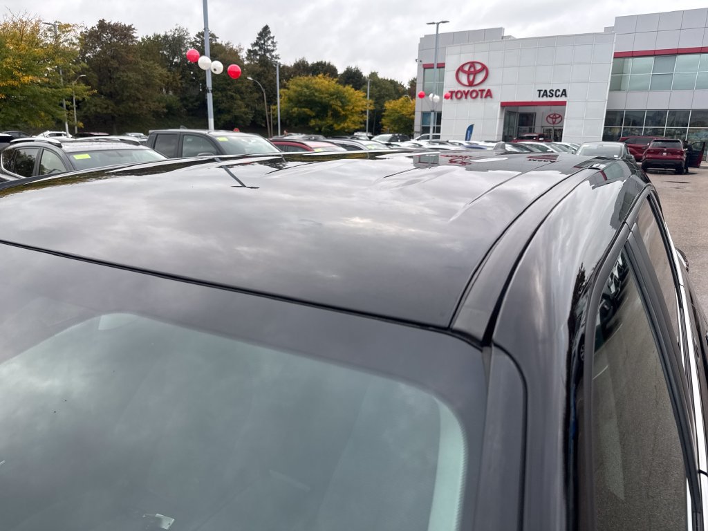 Used 2023 Toyota Highlander LE FWD image 48