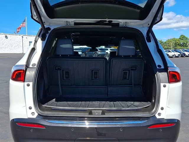 Used 2024 Buick Enclave Essence w/ Experience Buick Package AWD/4WD image 31