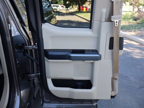 Used 2017 Ford F150 4x4 SuperCab image 24