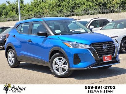 New 2025 Nissan Kicks Play S