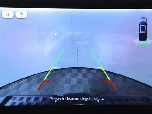 Used 2023 Ford F150 Lightning Pro image 24