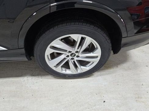 Used 2023 Audi Q7 3.0T Premium Plus image 14