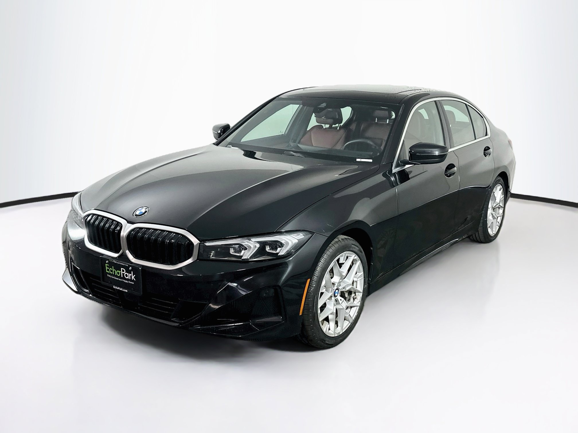 Used 2025 BMW 330i Sedan RWD image 3