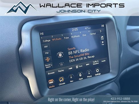 Used 2023 Jeep Renegade Latitude image 24