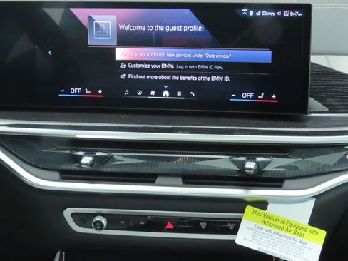 Used 2026 BMW X5 sDrive40i w/ M Sport Package image 16