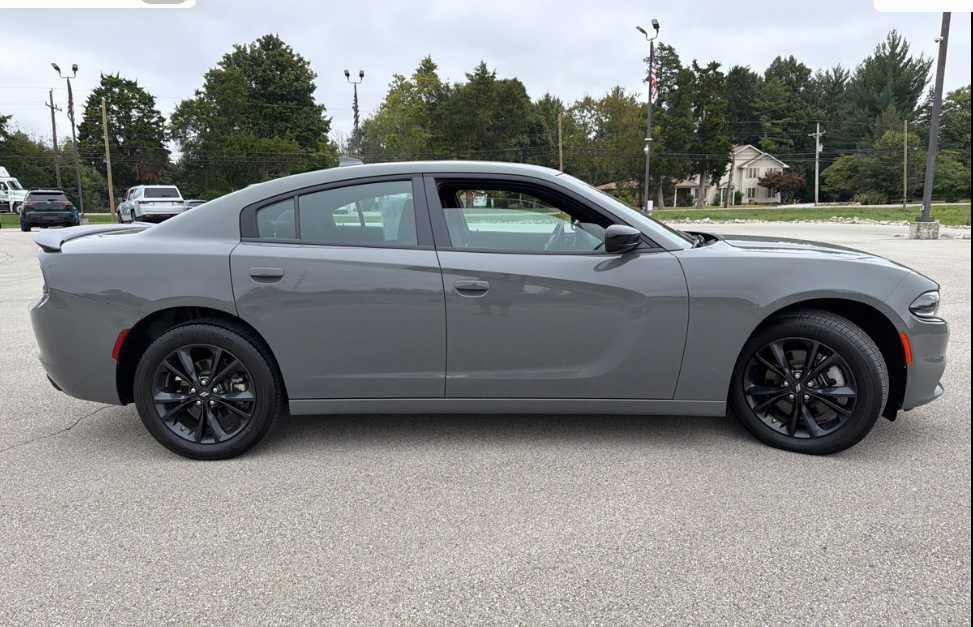 Used 2023 Dodge Charger SXT w/ Blacktop Package AWD/4WD image 4