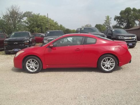 Used 2008 Nissan Altima 3.5 SE w/ Premium Pkg image 1