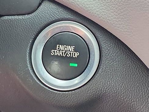 Used 2023 Chevrolet Equinox LS FWD image 19