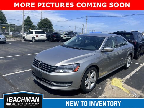 Used 2012 Volkswagen Passat 2.5 SE FWD image 5