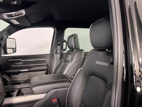 Used 2025 RAM 1500 Laramie w/ Sport Appearance Package image 22