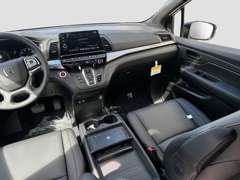 New 2026 Honda Odyssey Sport-L image 17