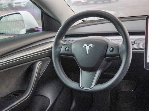 Used 2021 Tesla Model 3 Long Range image 25