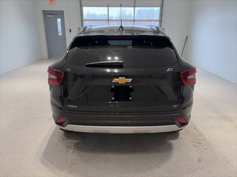 New 2026 Chevrolet Trax LT w/ Driver Confidence Package image 5