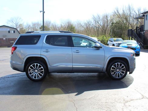 Used 2023 GMC Acadia Denali w/ Denali Ultimate Package image 4