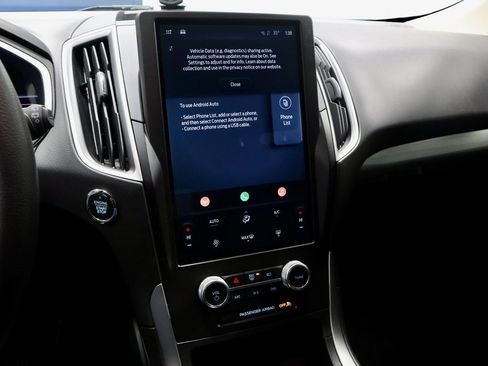 Certified 2021 Ford Edge SE image 31