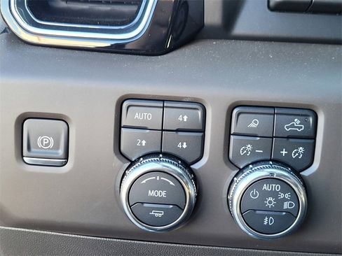 New 2025 GMC Sierra 1500 Denali w/ Technology Package image 22