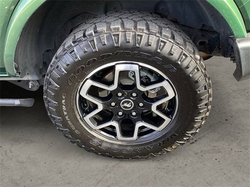 Used 2022 Ford Bronco Outer Banks image 14