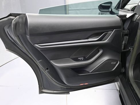 Certified 2023 Porsche Taycan 4 Cross Turismo image 23