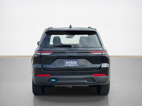 Used 2022 Jeep Grand Cherokee Trailhawk image 6