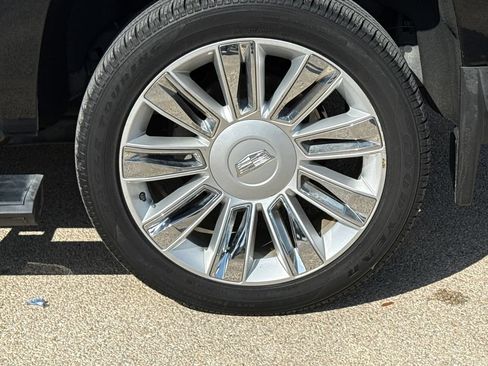 Used 2020 Cadillac Escalade Platinum AWD/4WD image 9