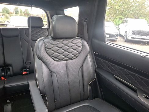 Used 2021 Hyundai Palisade Calligraphy w/ Cargo Package image 14