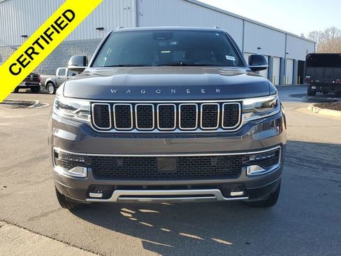 Used 2024 Jeep Wagoneer Series II w/ Premium Group I image 2