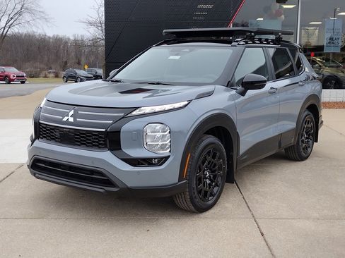 New 2026 Mitsubishi Outlander Trail Edition image 1