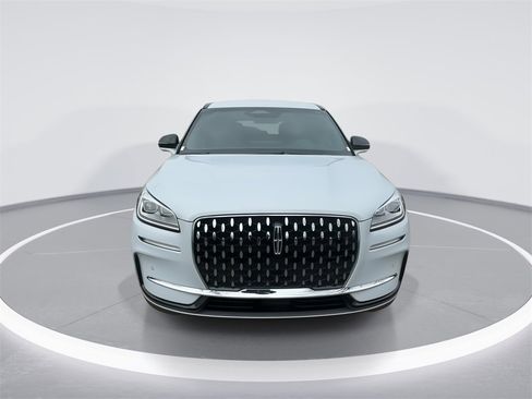 Used 2025 Lincoln Corsair Reserve image 3