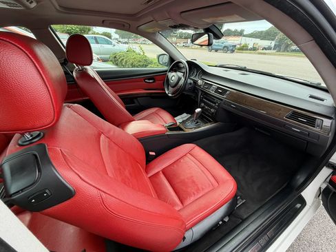 Used 2011 BMW 328i xDrive Coupe AWD/4WD image 18