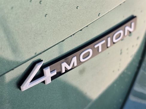 New 2025 Volkswagen ID. Buzz 1st Edition image 8